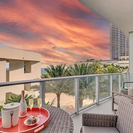 Beachfront Condo - Amazing Pool - Oceanview Balcony Hollywood Exterior photo