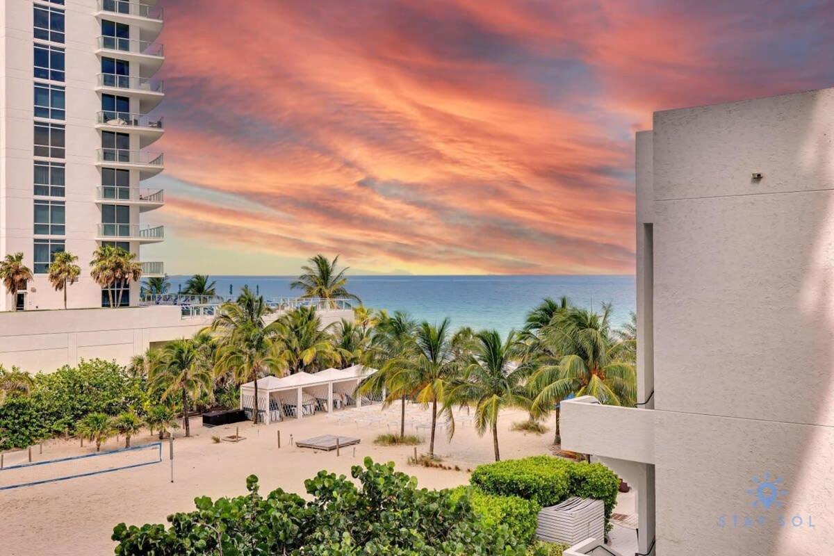 Beachfront - Amazing Pool - Oceanview Balcony Appartement