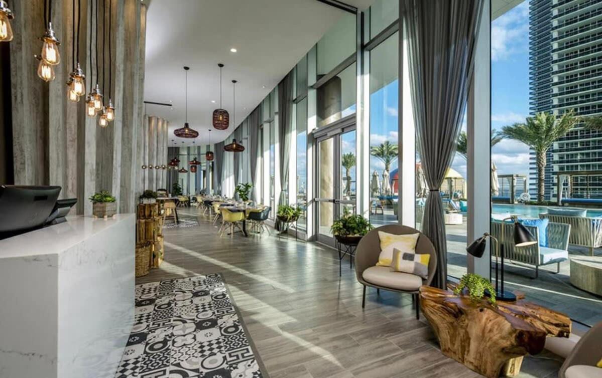 Beachfront - Amazing Pool - Oceanview Balcony * Hollywood